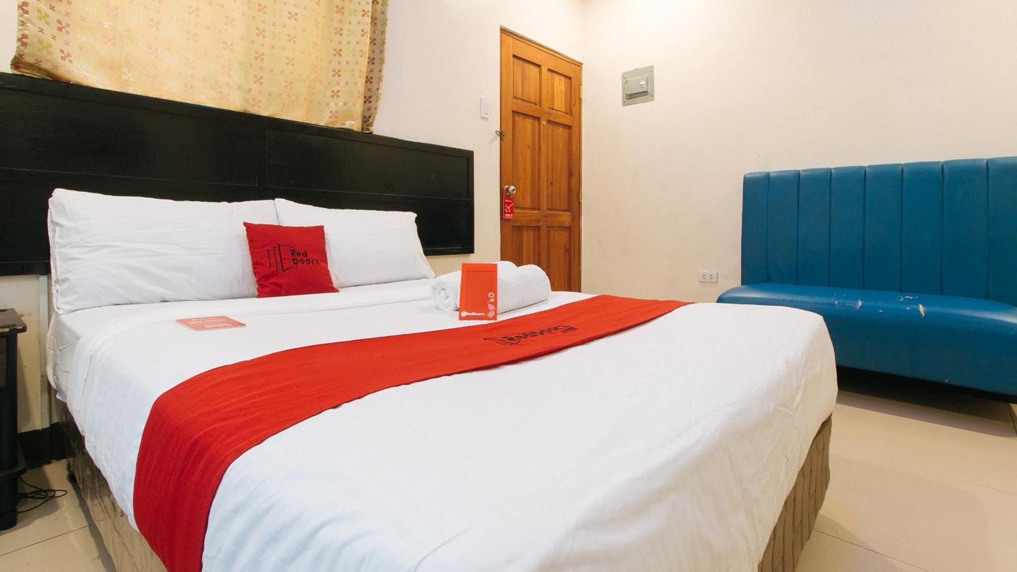 Reddoorz At V-Cat Apartelle Sampaloc Manila Ngoại thất bức ảnh