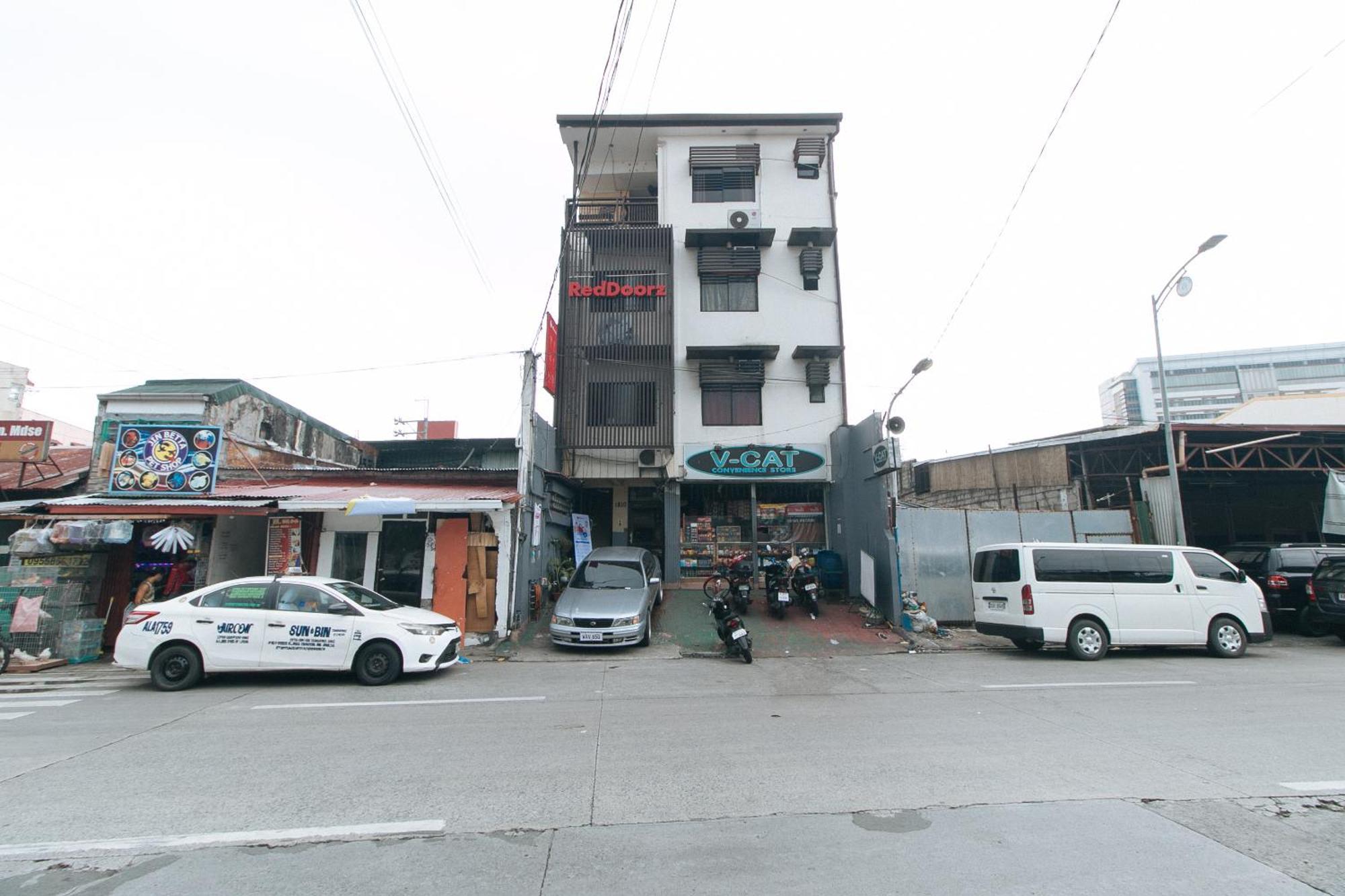 Reddoorz At V-Cat Apartelle Sampaloc Manila Ngoại thất bức ảnh