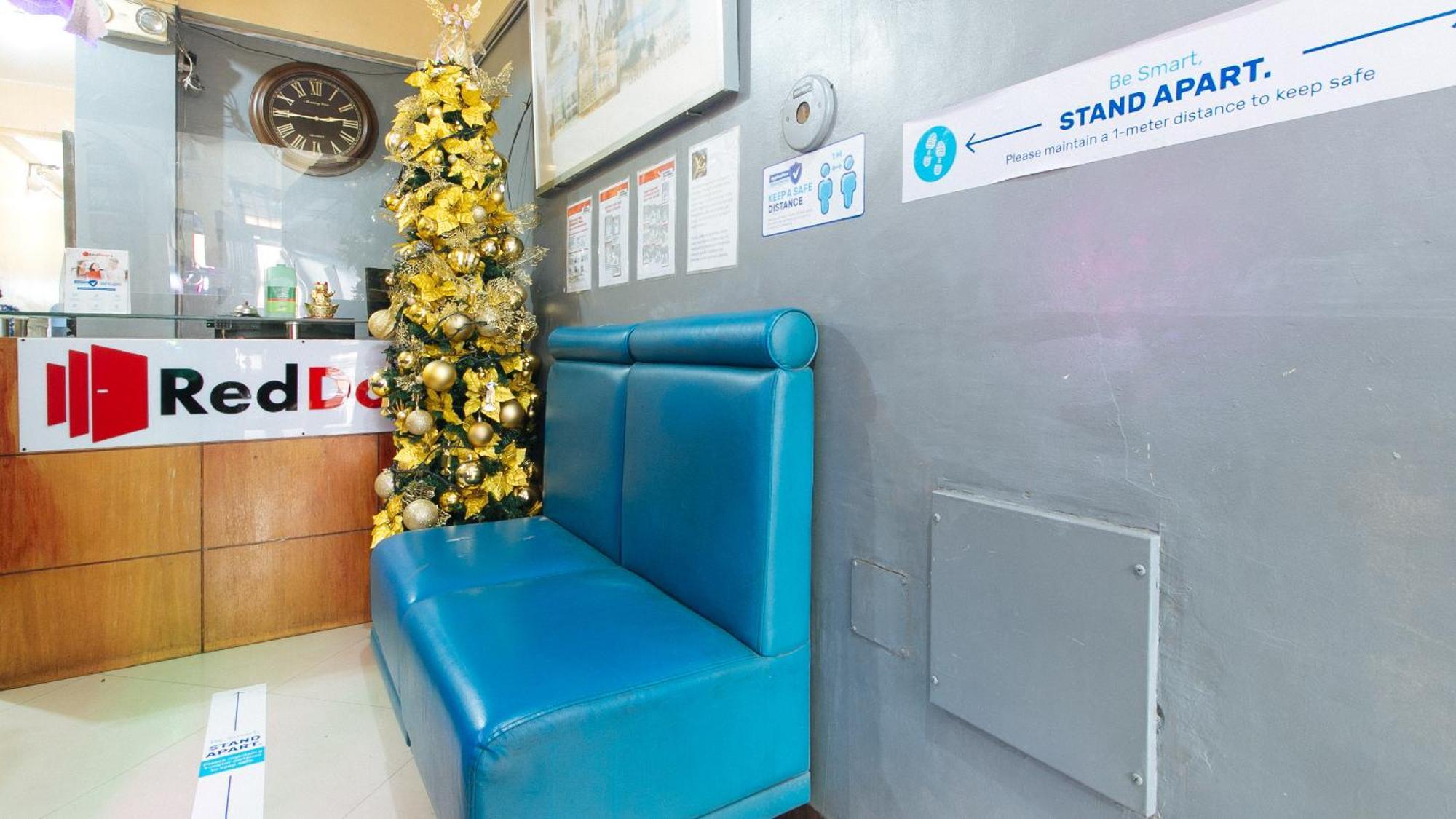 Reddoorz At V-Cat Apartelle Sampaloc Manila Ngoại thất bức ảnh